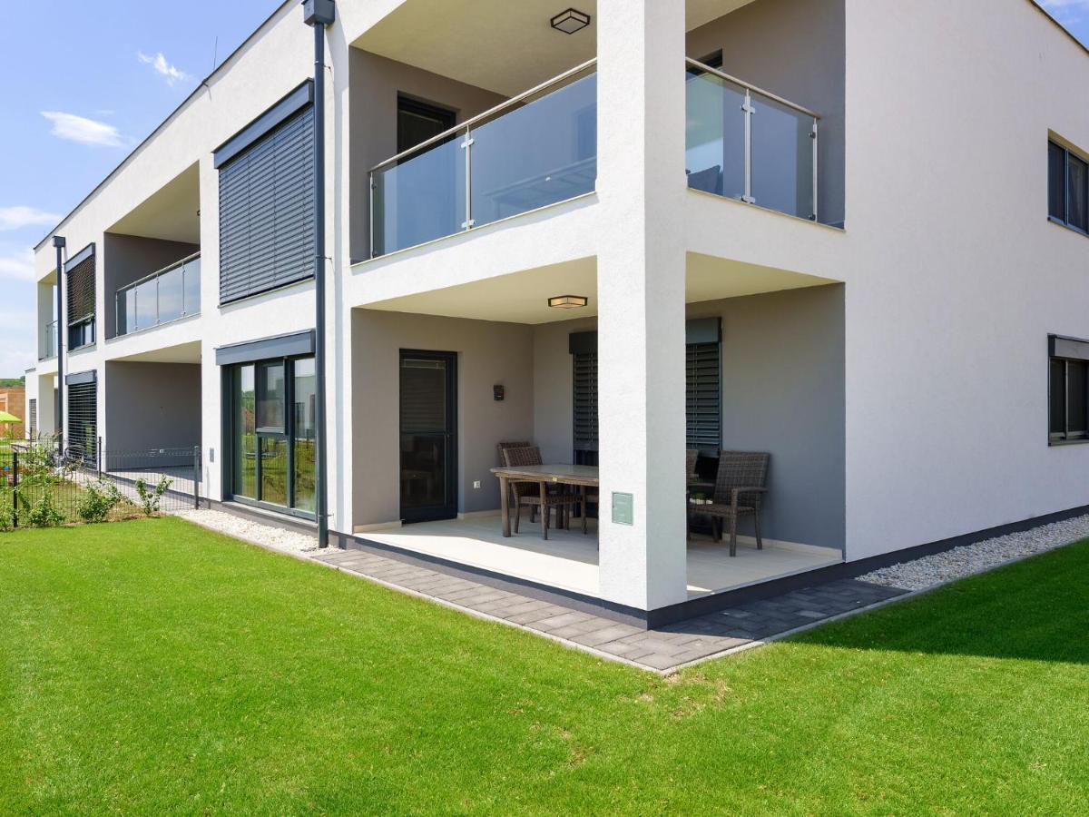 Apartment With Pool, Roof Terrace, Garden Zsira Exterior photo